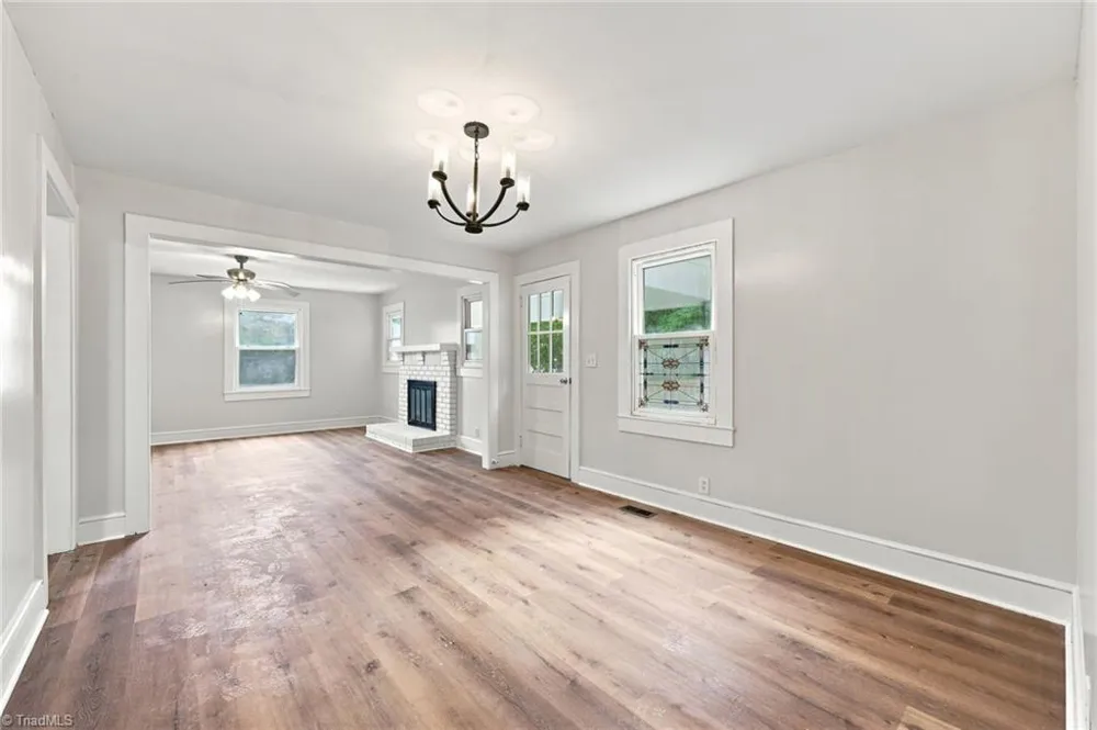 2128 Old Nc Highway 109 Lexington, NC 27292