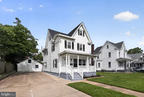712 BILLINGS AVENUE