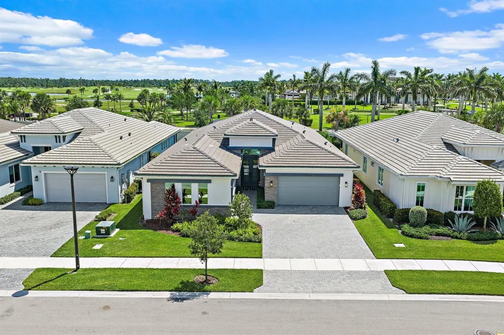 12172 Waterstone Circle Palm Beach Gardens, FL 33412