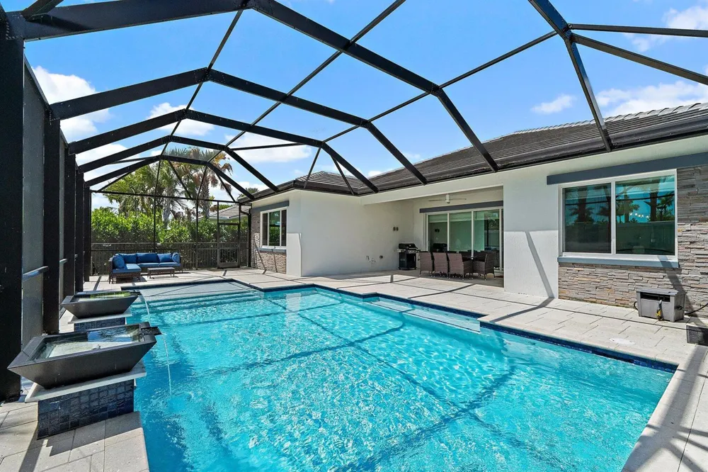 12172 Waterstone Circle Palm Beach Gardens, FL 33412