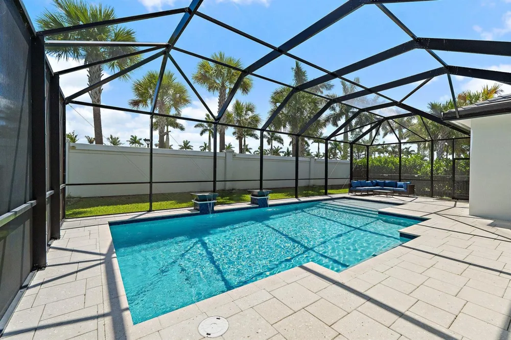 12172 Waterstone Circle Palm Beach Gardens, FL 33412