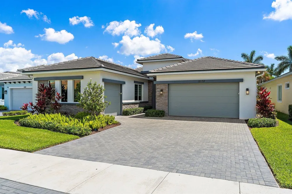 12172 Waterstone Circle Palm Beach Gardens, FL 33412
