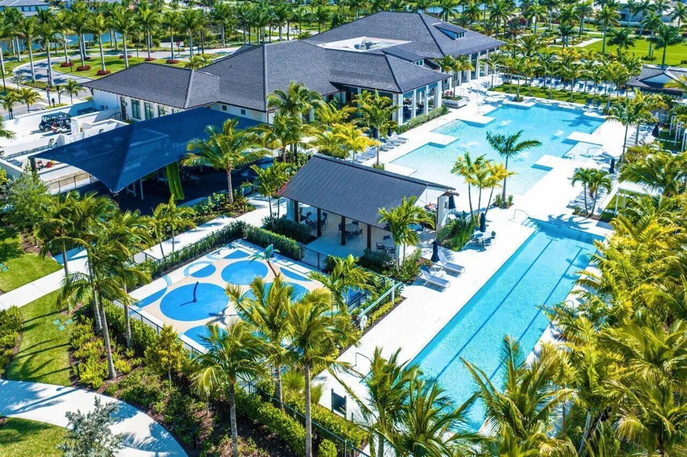 12172 Waterstone Circle Palm Beach Gardens, FL 33412