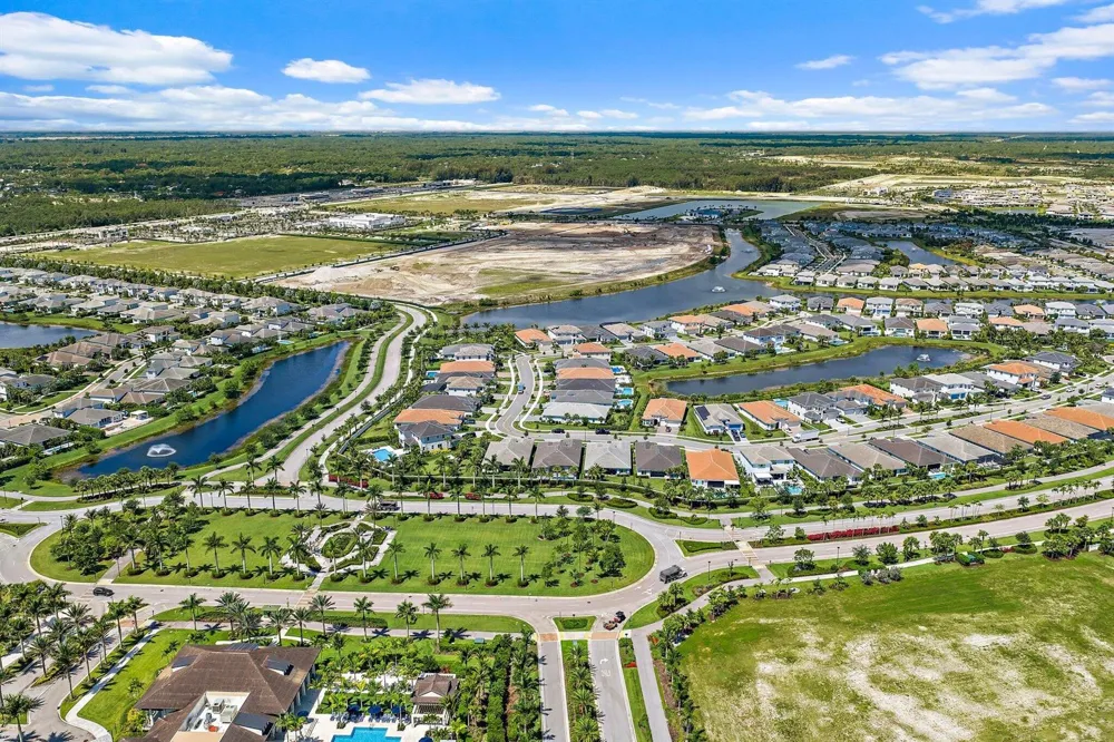 12172 Waterstone Circle Palm Beach Gardens, FL 33412