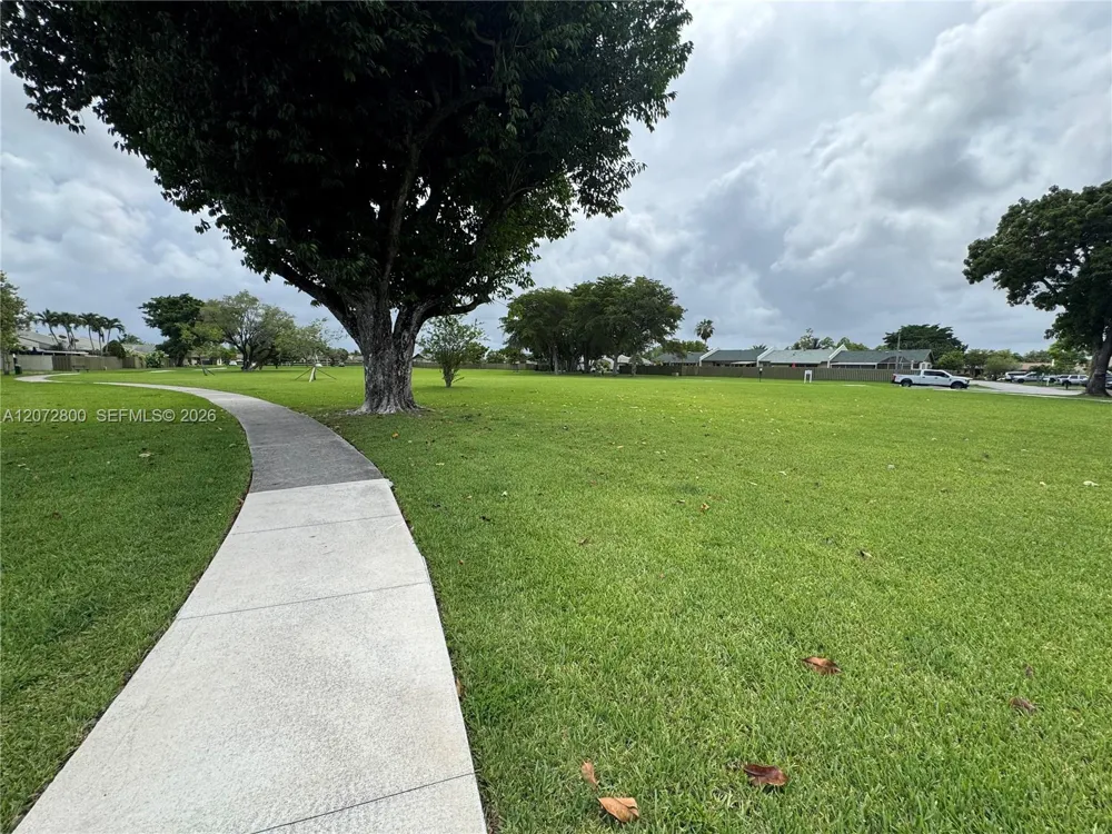 11002 SW 122nd Pl #11002 Miami, FL 33186