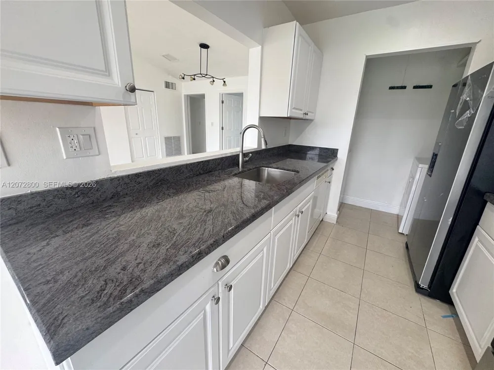 11002 SW 122nd Pl #11002 Miami, FL 33186