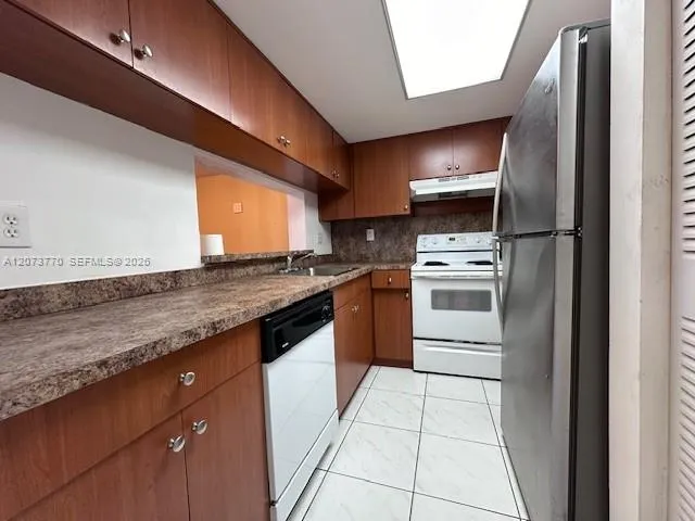 2075 SW 122nd Ave #117 Miami, FL 33175