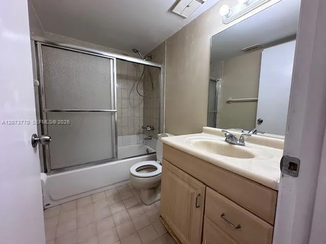 2075 SW 122nd Ave #117 Miami, FL 33175