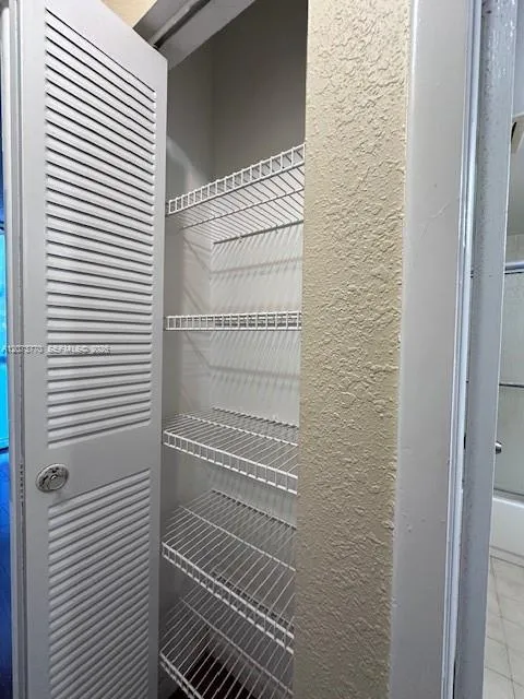 2075 SW 122nd Ave #117 Miami, FL 33175