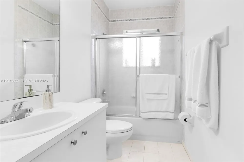 8549 SW 214th Ln Cutler Bay, FL 33189
