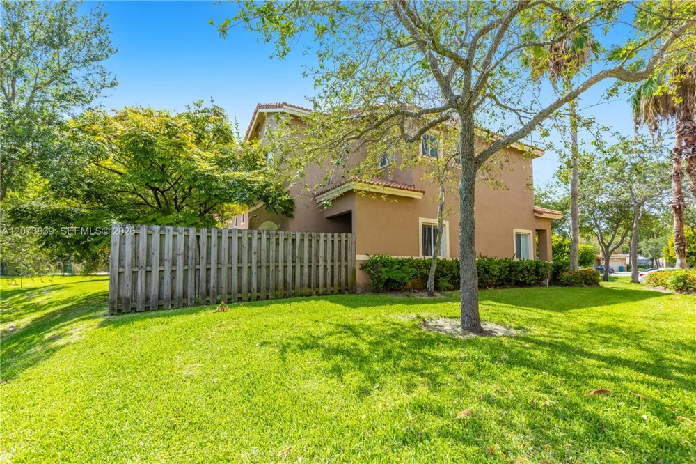 8549 SW 214th Ln Cutler Bay, FL 33189