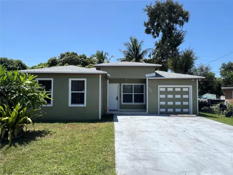 3520 NW 213th Ter