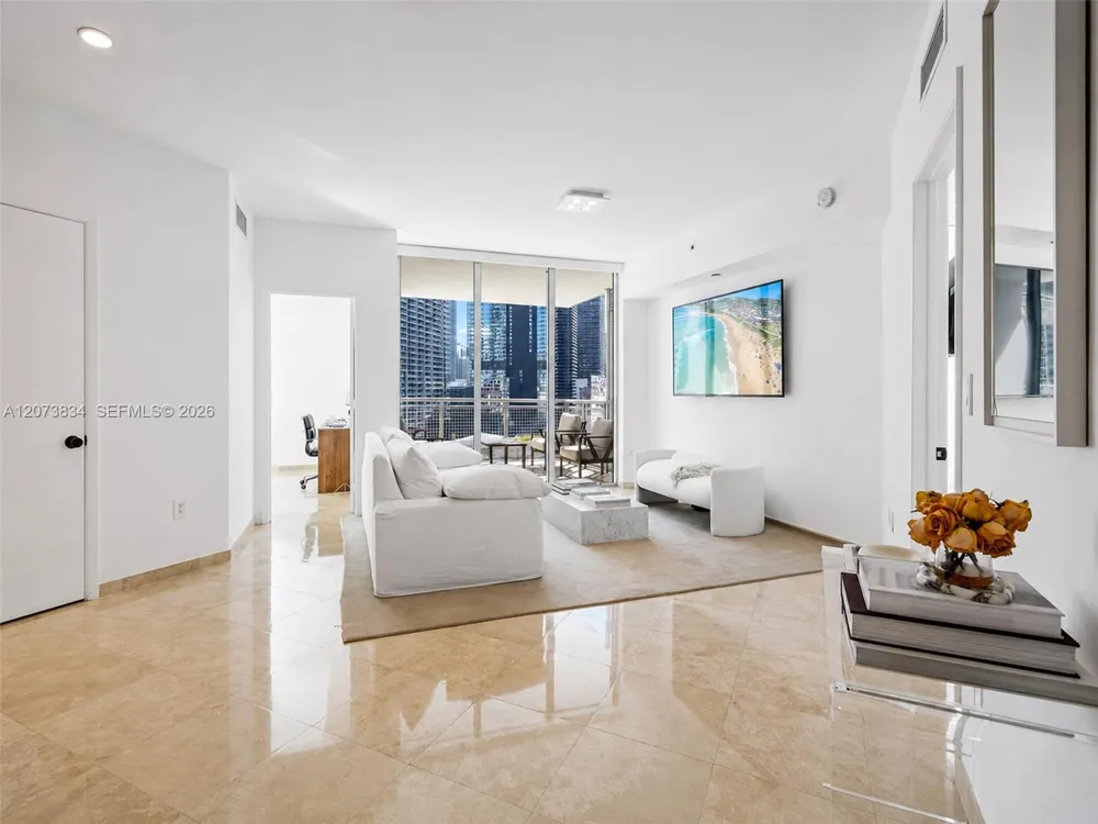 350 S Miami Ave #2304 Miami, FL 33130