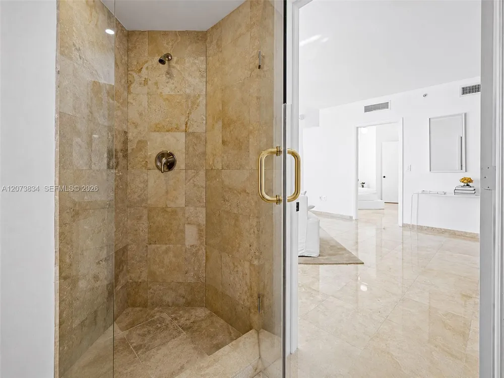 350 S Miami Ave #2304 Miami, FL 33130