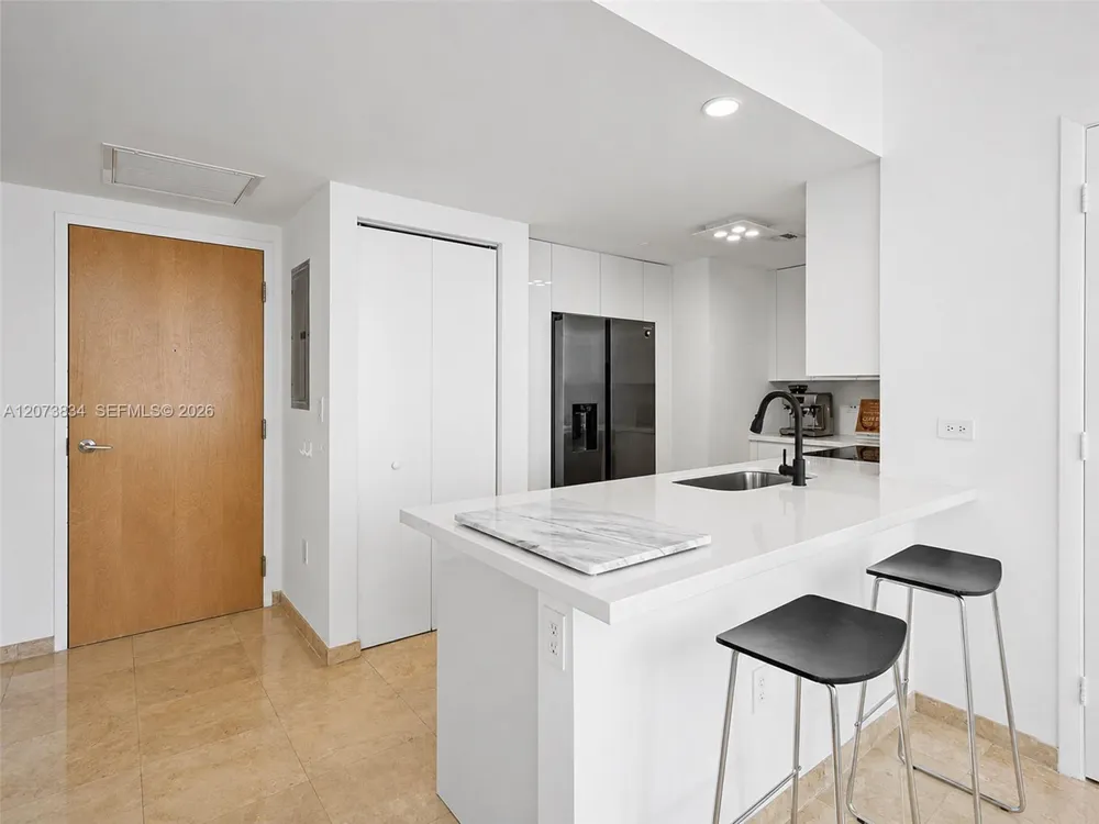 350 S Miami Ave #2304 Miami, FL 33130