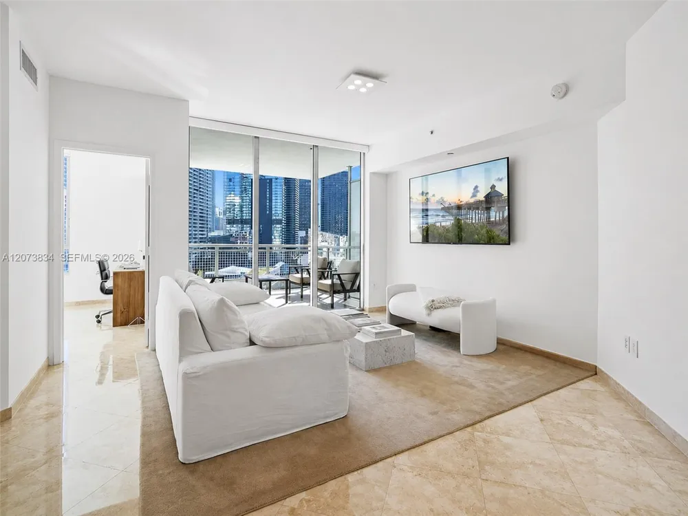 350 S Miami Ave #2304 Miami, FL 33130