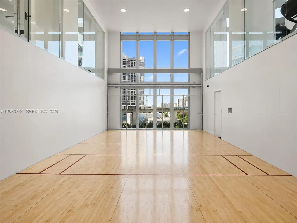 350 S Miami Ave #2304 Miami, FL 33130