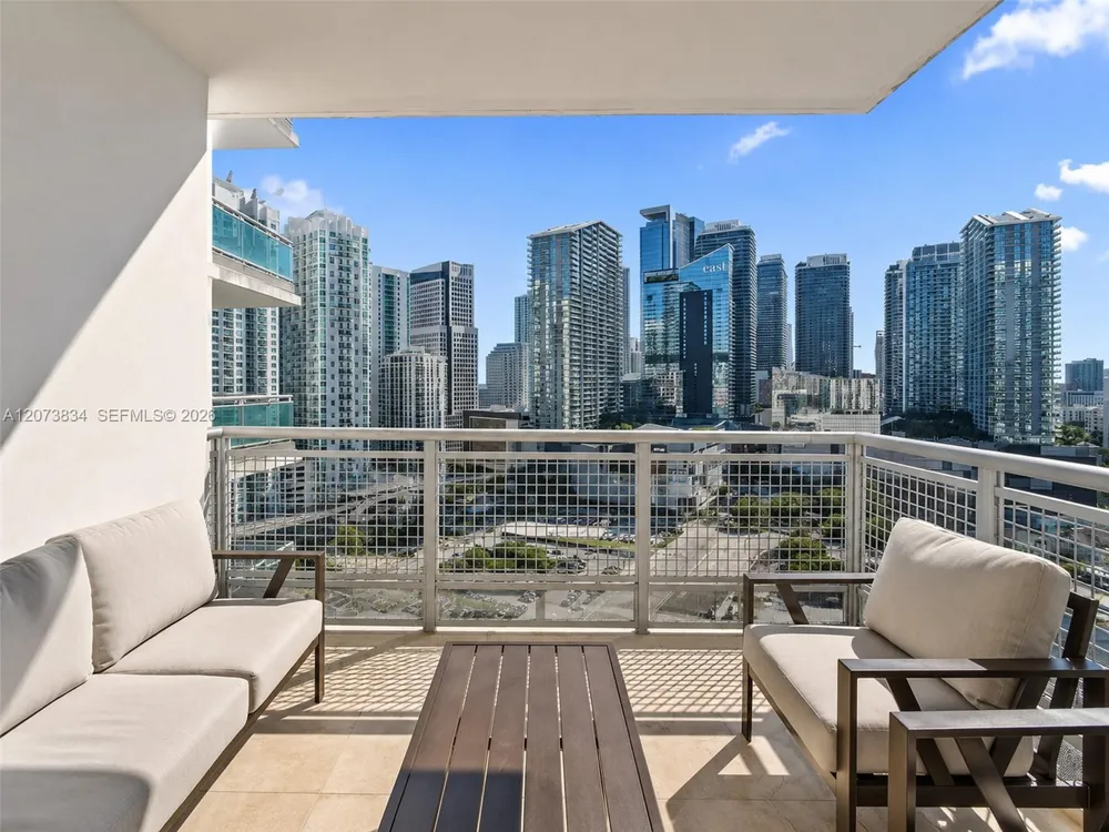 350 S Miami Ave #2304 Miami, FL 33130