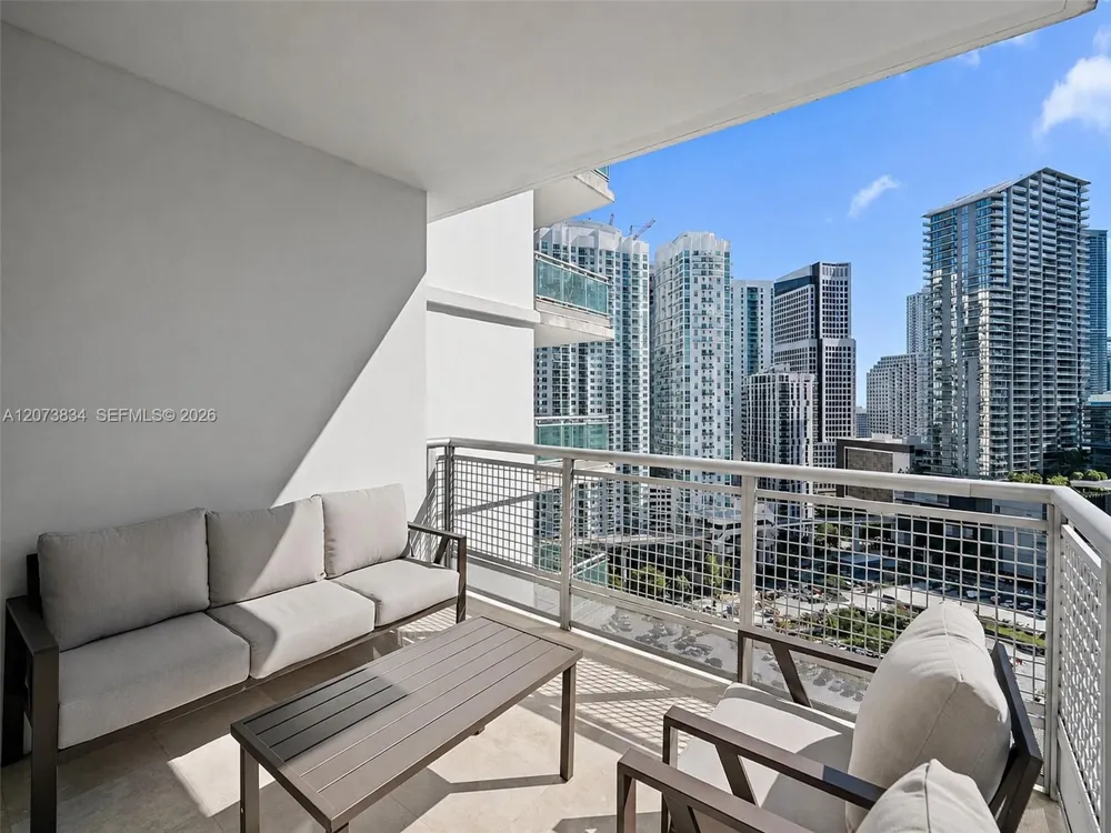 350 S Miami Ave #2304 Miami, FL 33130