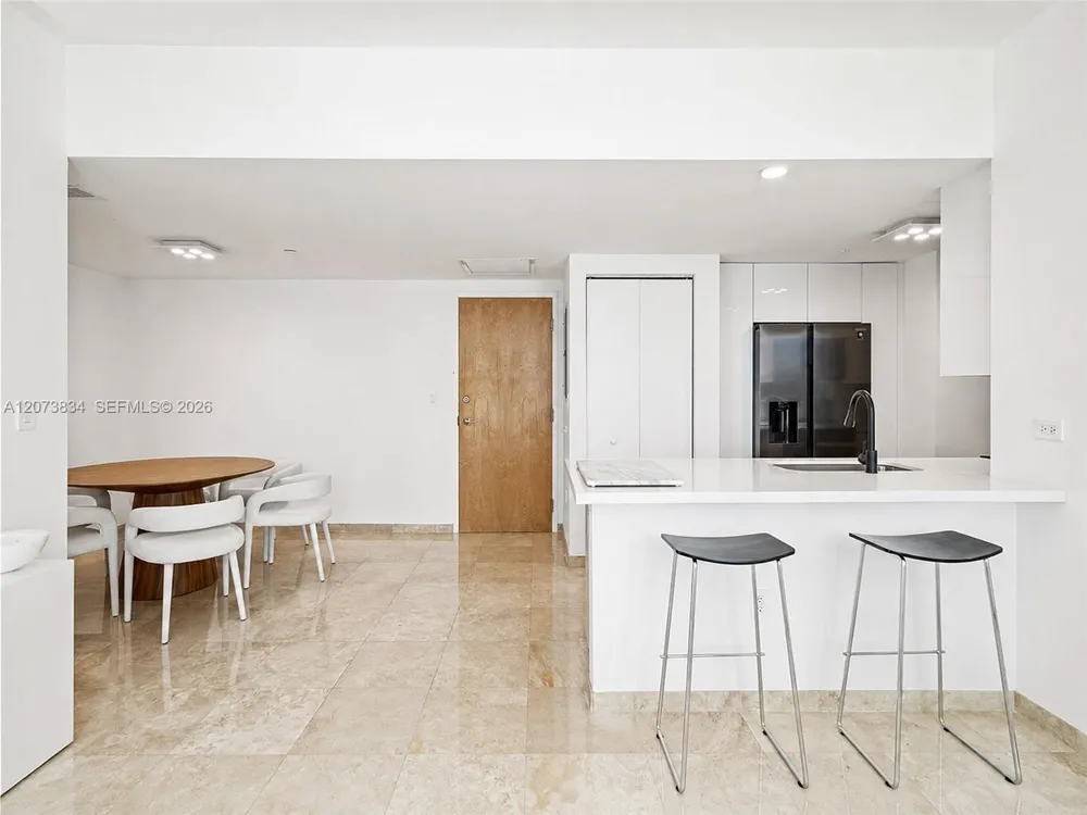 350 S Miami Ave #2304 Miami, FL 33130
