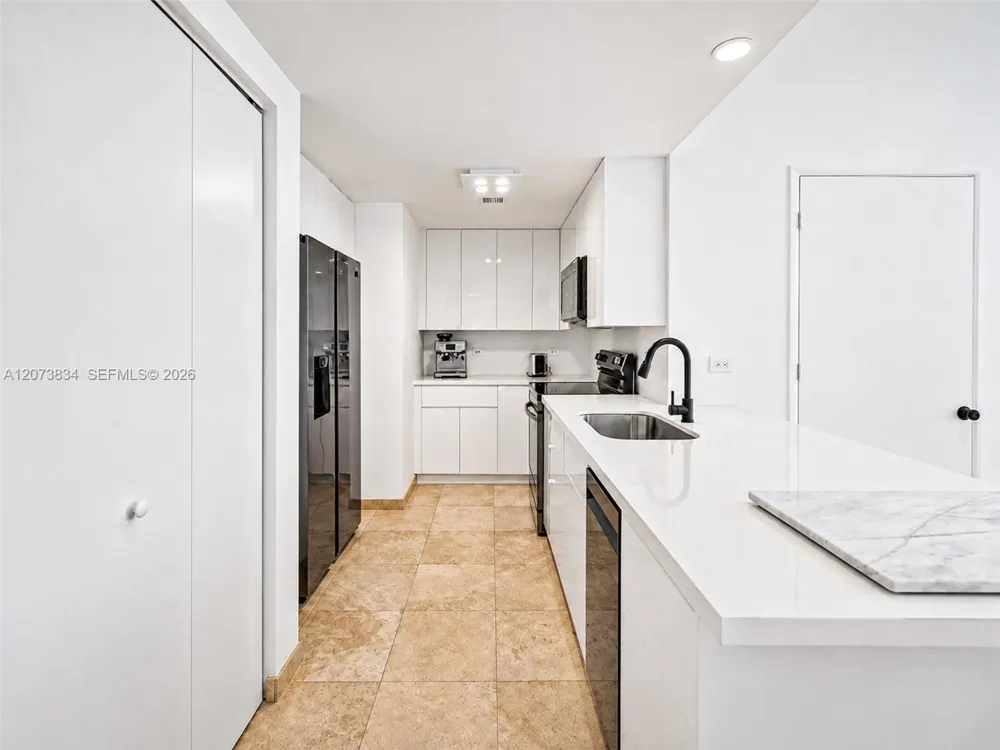 350 S Miami Ave #2304 Miami, FL 33130