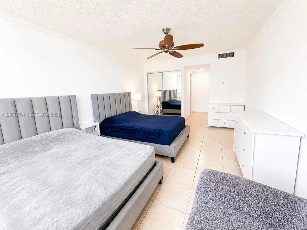 250 174th St #1615 Sunny Isles Beach, FL 33160