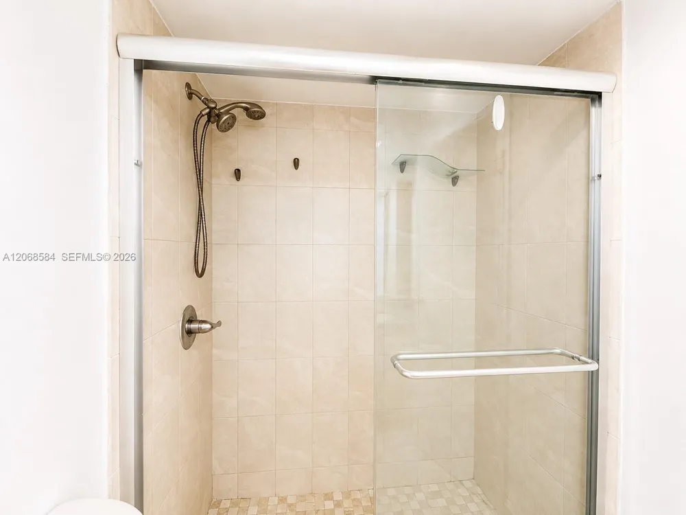 250 174th St #1615 Sunny Isles Beach, FL 33160