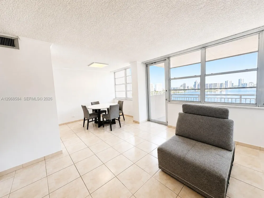 250 174th St #1615 Sunny Isles Beach, FL 33160