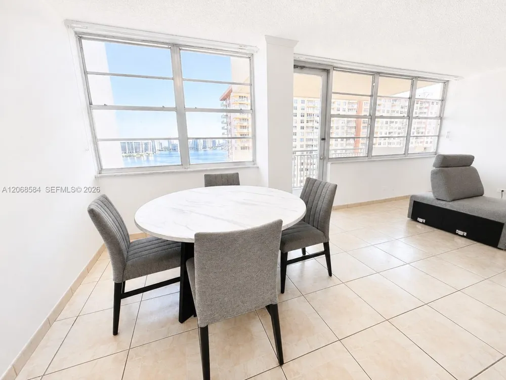 250 174th St #1615 Sunny Isles Beach, FL 33160