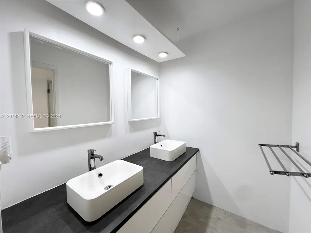 1666 West Ave #307 Miami Beach, FL 33139