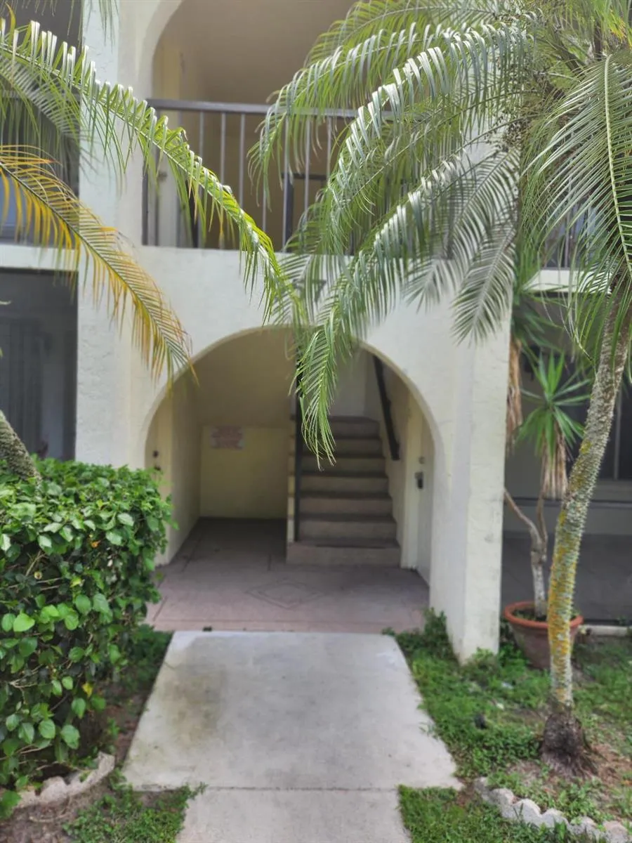 4731 Sable Pine Circle #B1 West Palm Beach, FL 33417