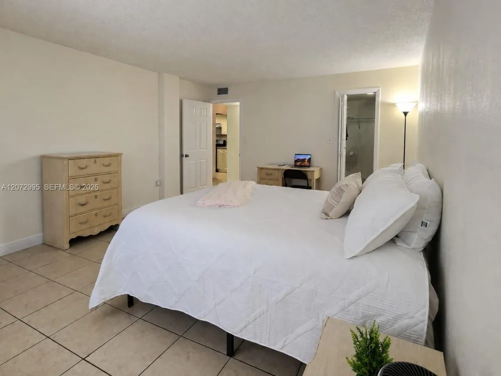 6980 NW 186th St #3-117 Hialeah, FL 33015