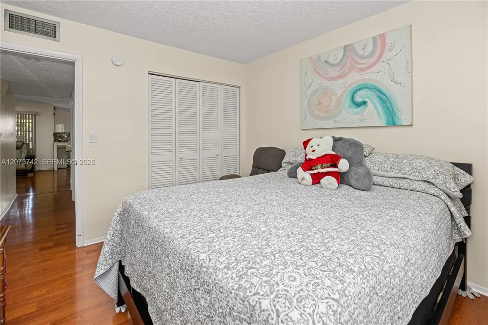 5300 Washington St #E209 Hollywood, FL 33021