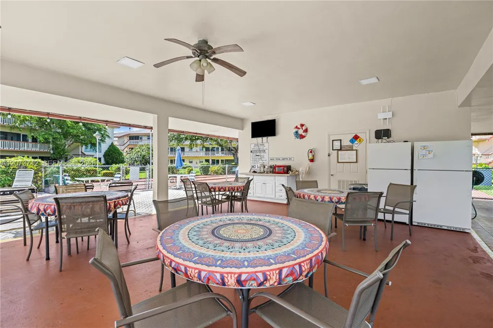 5300 Washington St #E209 Hollywood, FL 33021