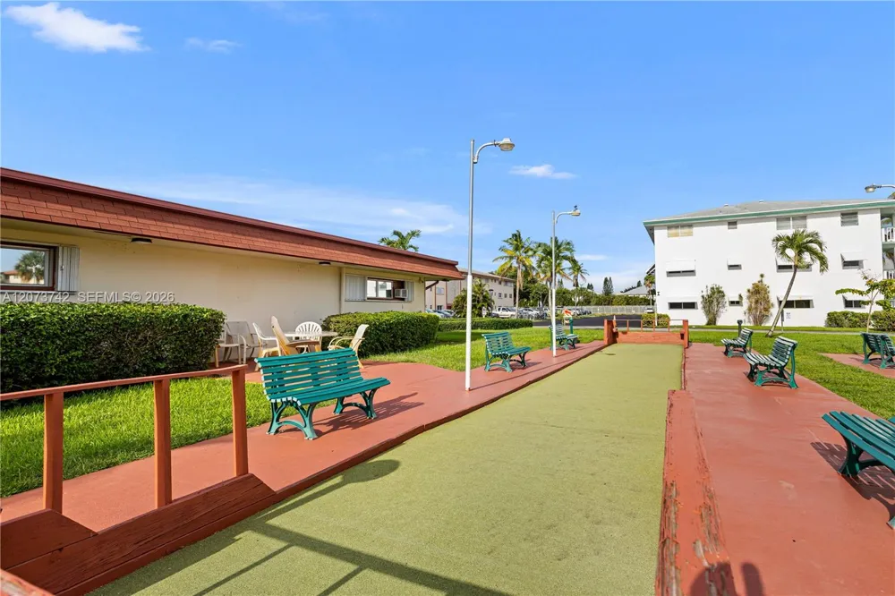5300 Washington St #E209 Hollywood, FL 33021