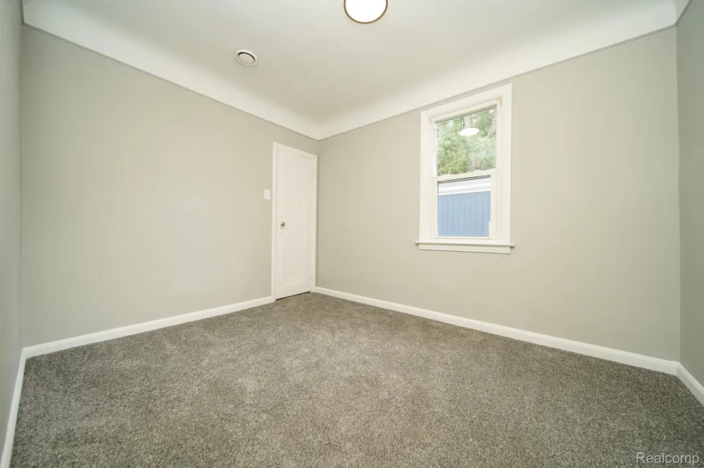 36807 JEFFERSON AVENUE Harrison Charter Township, MI 48045
