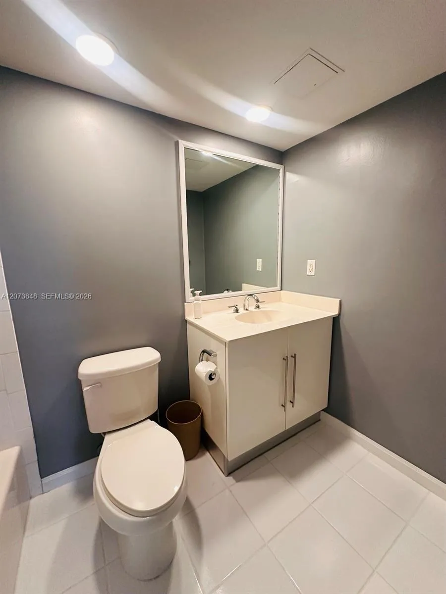 3000 S Ocean Dr #1218 Hollywood, FL 33019