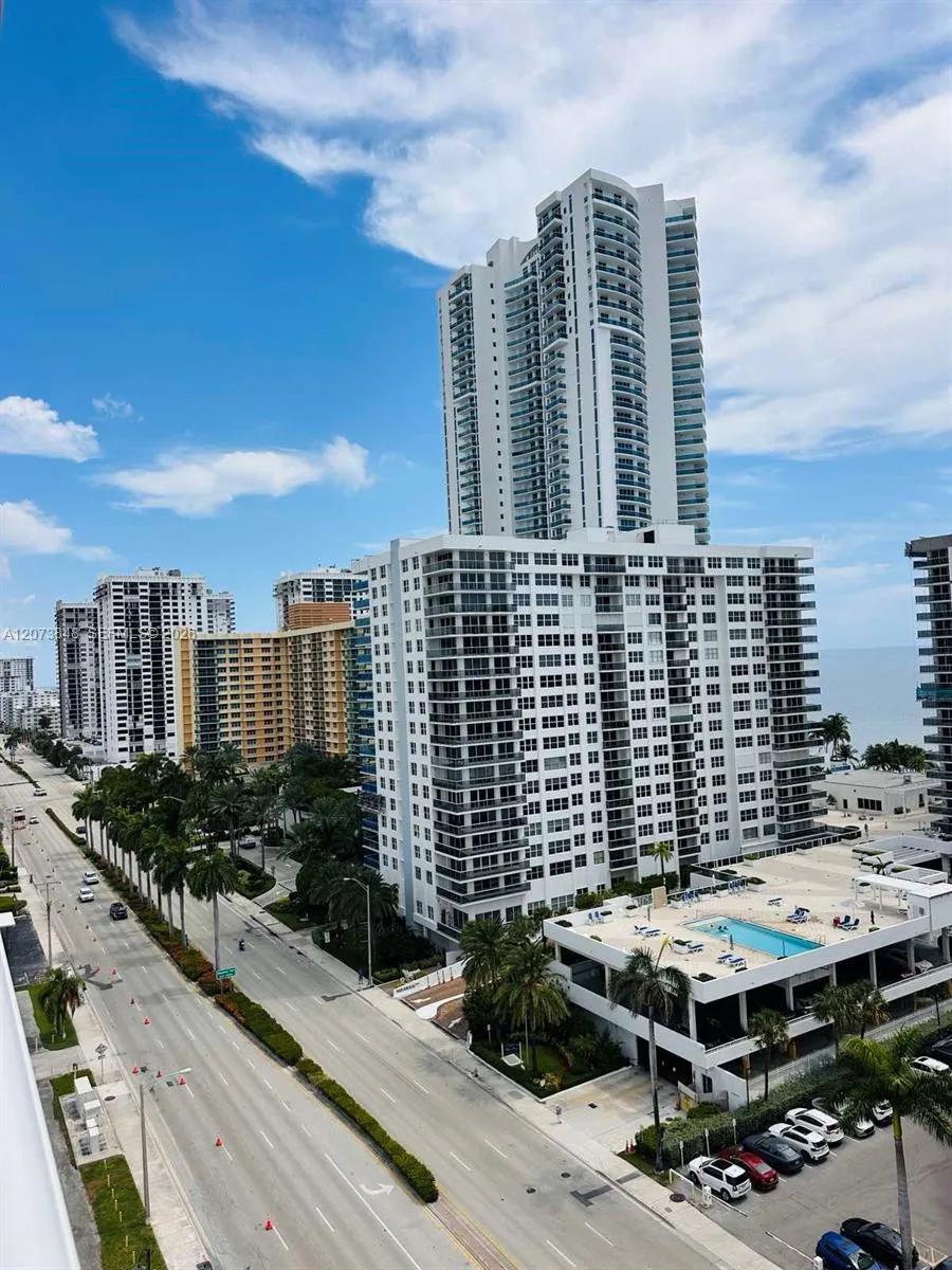 3000 S Ocean Dr #1218 Hollywood, FL 33019