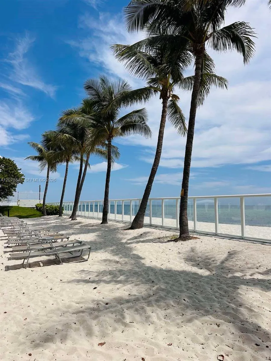 3000 S Ocean Dr #1218 Hollywood, FL 33019