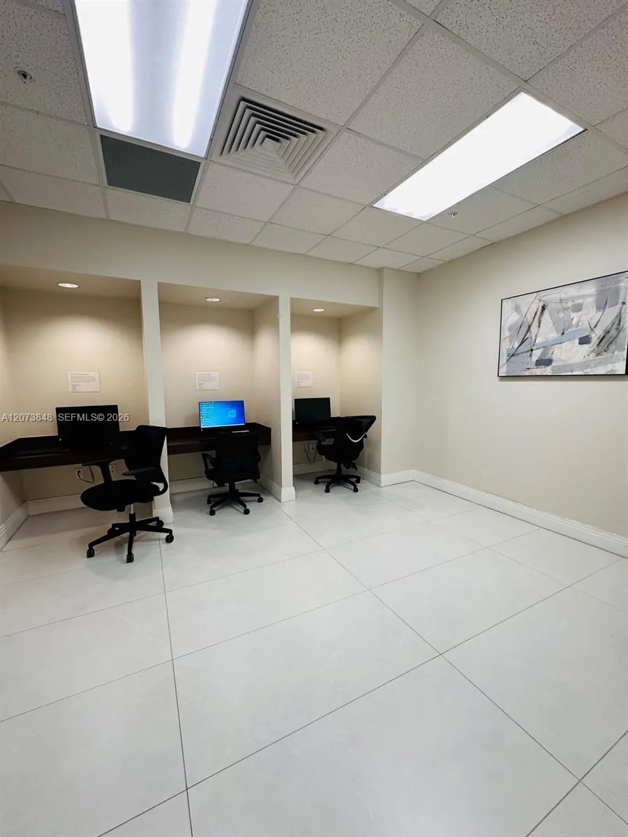 3000 S Ocean Dr #1218 Hollywood, FL 33019