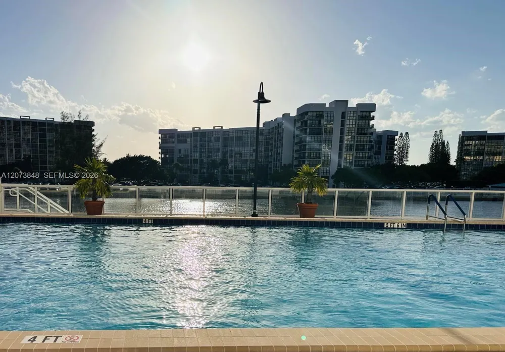 3000 S Ocean Dr #1218 Hollywood, FL 33019