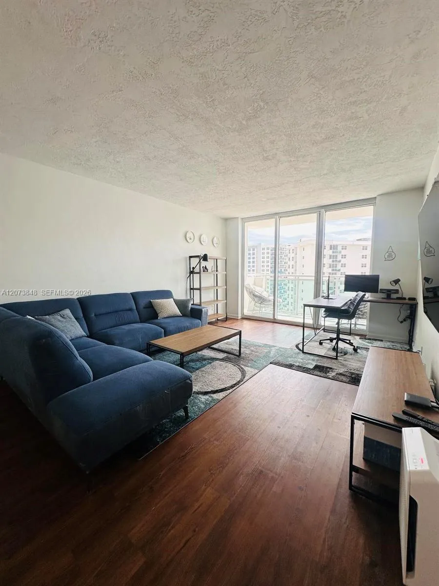 3000 S Ocean Dr #1218 Hollywood, FL 33019