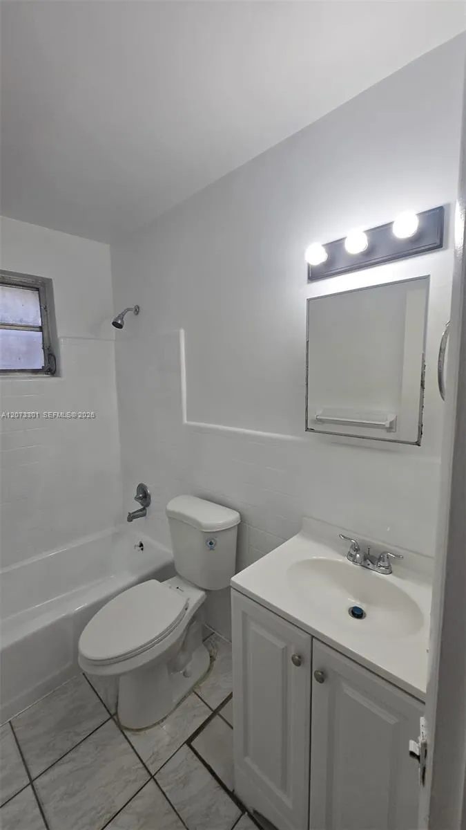 1345 NW 28th St #1 Miami, FL 33142
