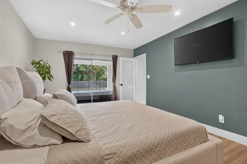 3200 NW 114th Ter Coral Springs, FL 33065