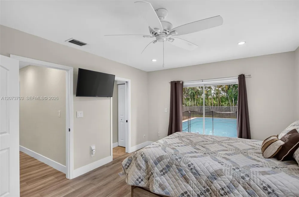 3200 NW 114th Ter Coral Springs, FL 33065