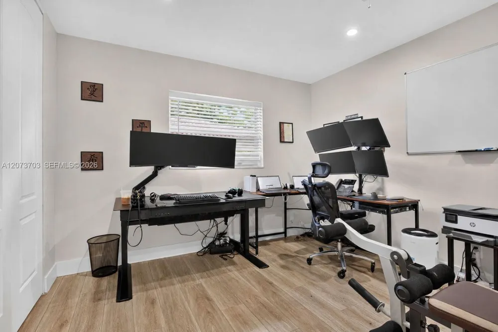 3200 NW 114th Ter Coral Springs, FL 33065