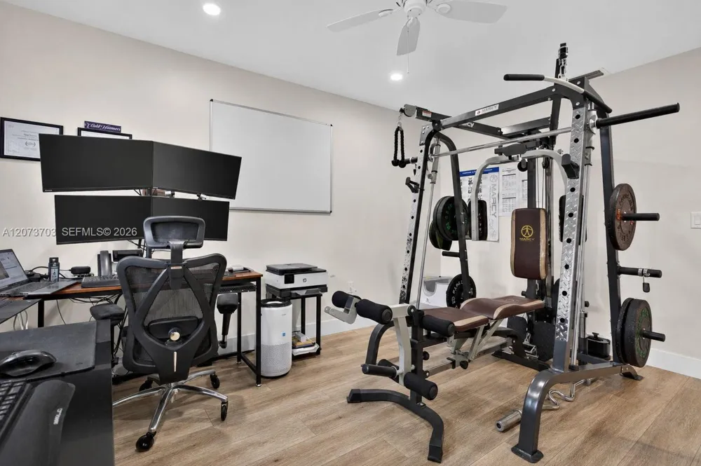 3200 NW 114th Ter Coral Springs, FL 33065