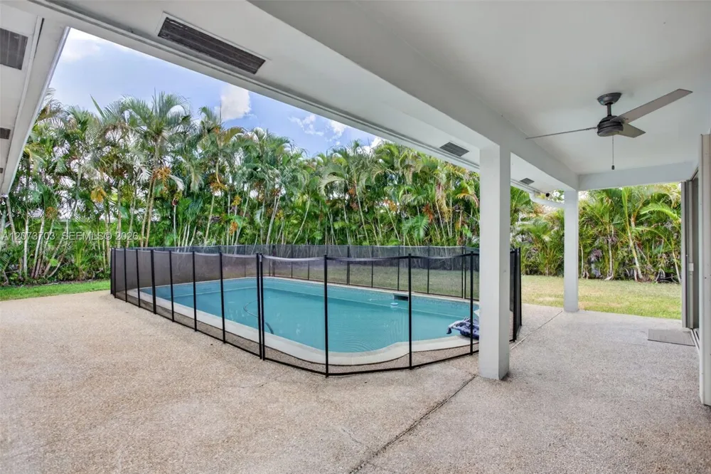 3200 NW 114th Ter Coral Springs, FL 33065