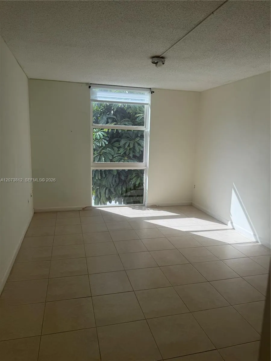 16851 NE 23rd Ave #B214 North Miami Beach, FL 33160