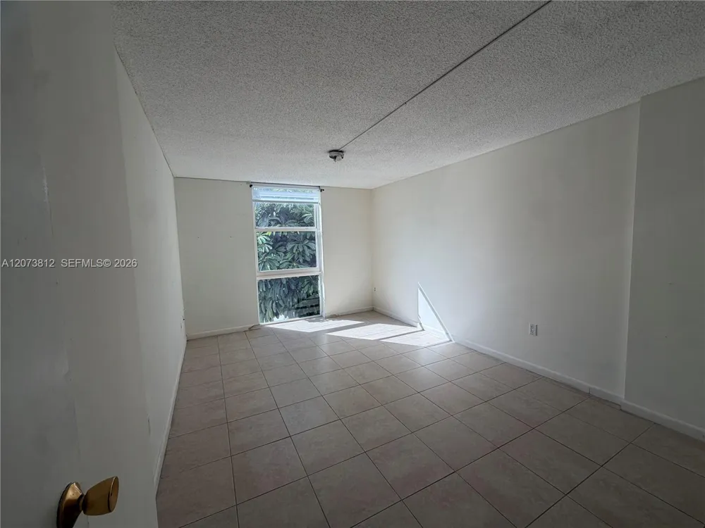 16851 NE 23rd Ave #B214 North Miami Beach, FL 33160